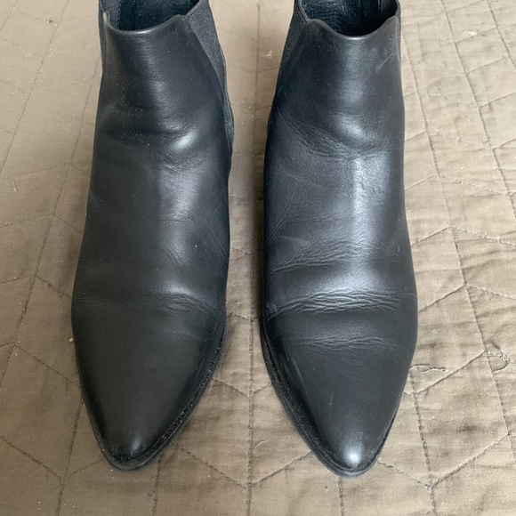 Frank & Oak Chelsea Boots - Picture 4 of 4